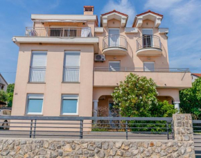 Apartman Dada, Kostrena